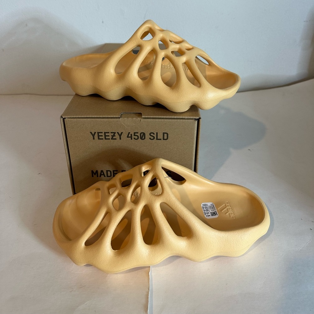 Adidas Yeezy 450 Slide ‘Cream’ 2023 Size 8 GZ9864